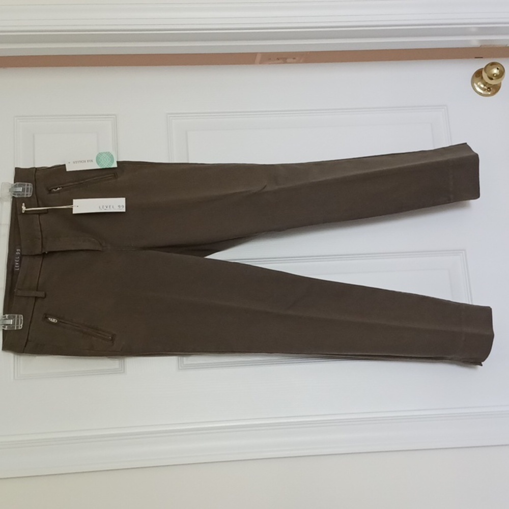 Brand New Super Soft NWT size 28/6 Ankle length Stretch
